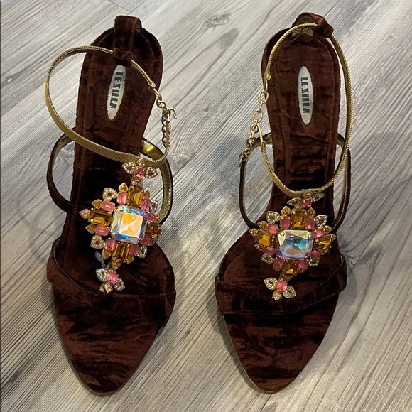 Le Silla Shoes - Le Silla Swarovski Jewel Sandals- Brand New!
